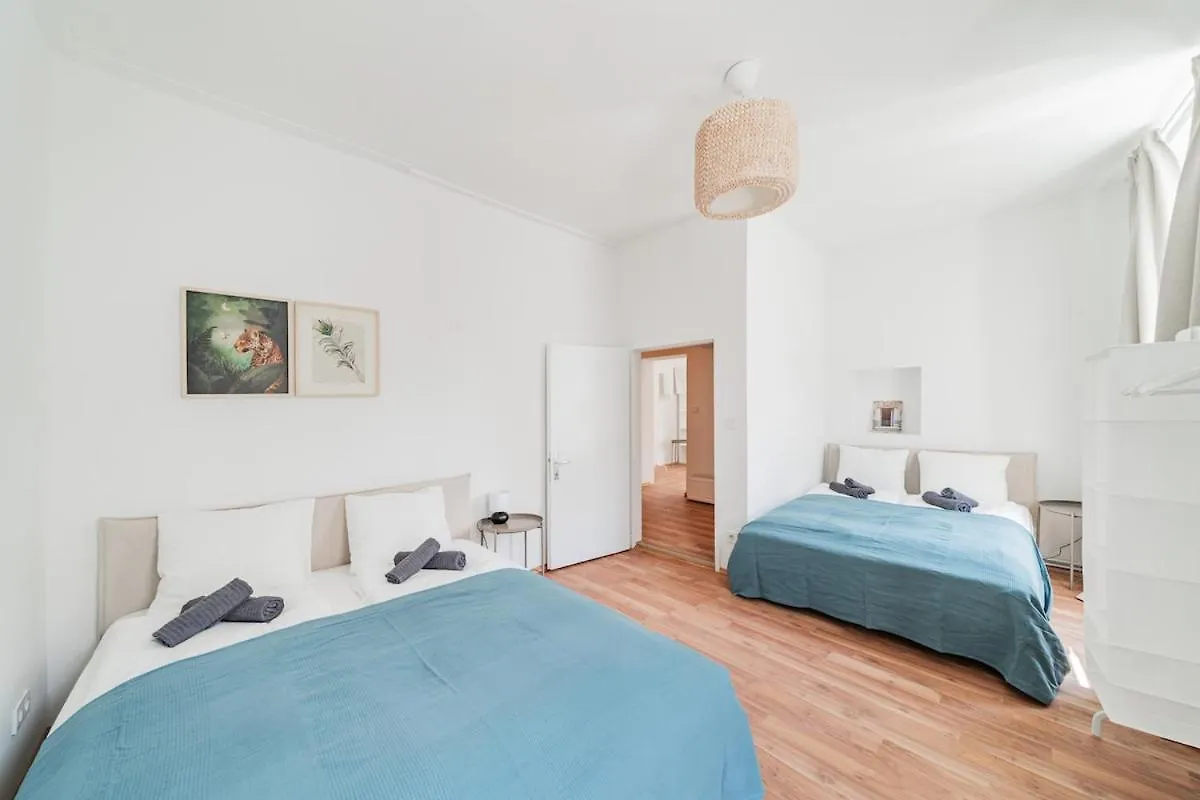 Central Two Room Apartment Vienne