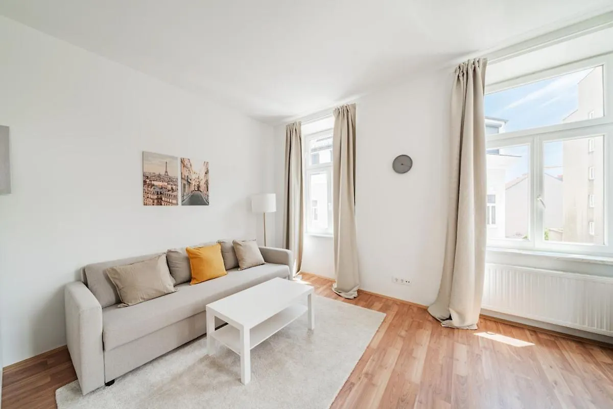 Central Two Room Apartment Vienne